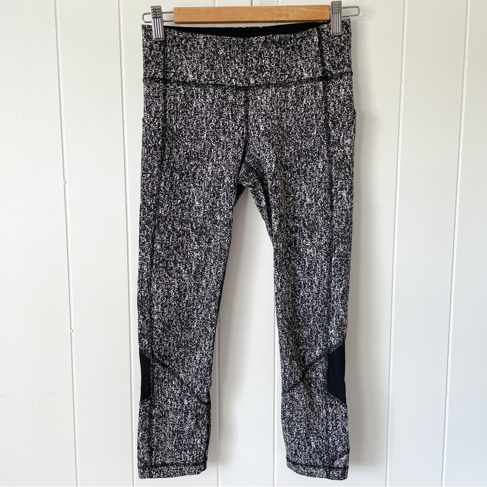 Lululemon Black and White Leggings